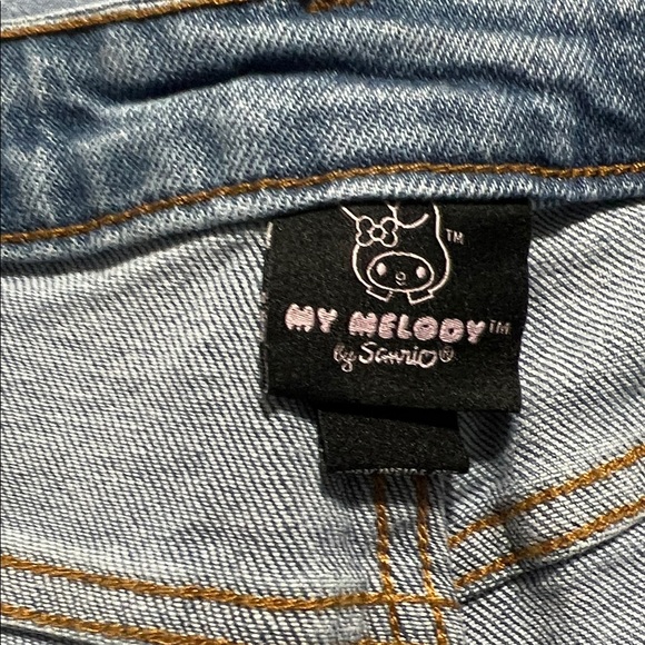 Stylish Blue Jeans with MY Melody Pink Character Design - Picture 4 of 5